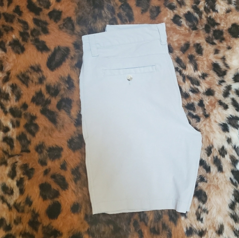 Men's Southern tide khaki long board shorts - Picture 3 of 4